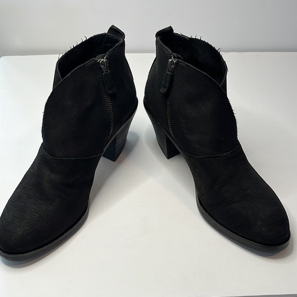 Eileen Fisher Murphy Intaglio Leather Ankle Boots Size 7,5” - Picture 4 of 10